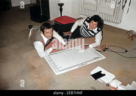 Der Deutsche Liedermacher Konstantin Wecker ("Links"), 1970er Jahre Deutschland. Deutsche Liedermacher Konstantin Wecker (links), Deutschland der 1970er Jahre. 24x36Neg696 Stockfoto