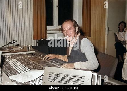 Der Deutsche Schauspieler Dieter Hallervorden, 1970er Jahre Deutschland. Deutscher Schauspieler Dieter Hallervorden, Deutschland der 1970er Jahre. 24x36Neg708 Stockfoto