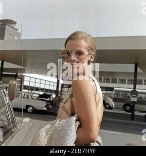 Sterben Sie Deutsche Harfenspieler Und Schauspielerin Heidi Brühl, 1970er Jahre Deutschland. Deutsche Sängerin und Schauspielerin Heidi Brühl, Deutschland der 1970er Jahre. Neg4 Stockfoto