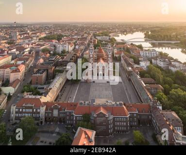 Die Votivkirche und Kathedrale der Katholischen Kathedrale unserer Lieben Frau In Szeged Stockfoto