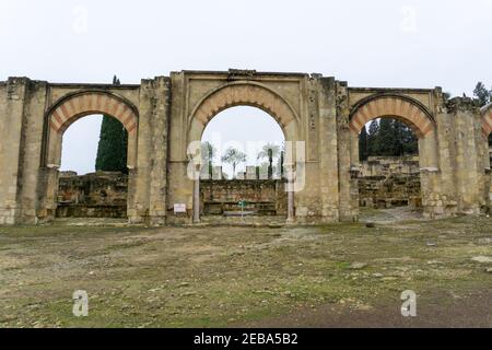 Cordoba, Spanien - 31. Januar 2021: Die Ruinen der Palaststadt in Medina Zahara in Cordoba Stockfoto