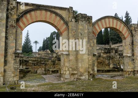 Cordoba, Spanien - 31. Januar 2021: Die Ruinen der Palaststadt in Medina Zahara in Cordoba Stockfoto