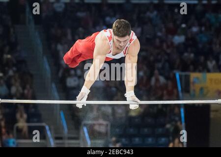 Kevin Lytwyn tritt im Finale der Horizontal Bar Gymnastik künstlerischen während der Toronto Pan American Spiele 2015. Diese Vorstellung wird ihm Th Stockfoto