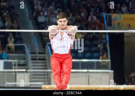 Kevin Lytwyn tritt im Finale der Horizontal Bar Gymnastik künstlerischen während der Toronto Pan American Spiele 2015. Diese Vorstellung wird ihm Th Stockfoto