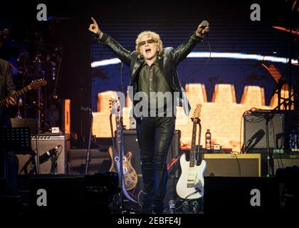 Mick Hucknall spielt live während des Music for Marsden Konzerts in der O2 Arena, Greenwich, London. Bilddatum: Dienstag, 3rd. März 2020. Bildnachweis sollte lauten: David Jensen Stockfoto