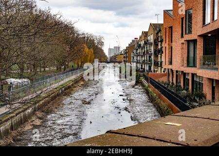 Schließung des Hertford Union Canal. Hackney Wick Bound. Stockfoto