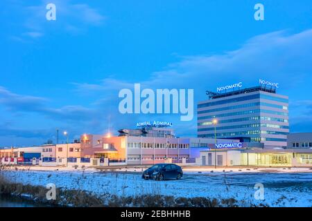 Gumpoldskirchen: Novomatic Hauptsitz, Wiener Neustädter Kanal (Wiener Neustädter Kanal) in Wienerwald, Wienerwald, Niederösterreich, Niederösterreich, Niederösterreich, Stockfoto