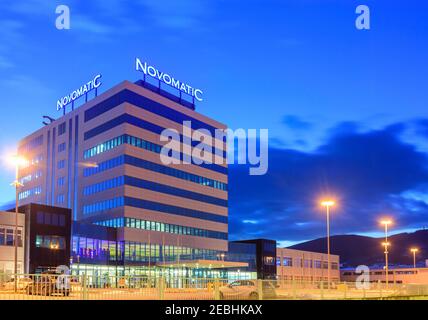 Gumpoldskirchen: Novomatic Hauptsitz in Wienerwald, Wienerwald, Niederösterreich, Niederösterreich, Österreich Stockfoto
