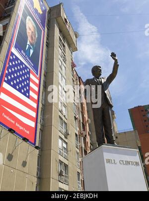 Statue von US-Präsident Bill Clinton in Pristina (Kosovo). Stockfoto