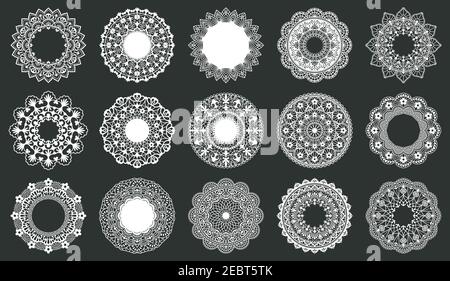 Weinlese-Deckchen. Runde Spitzen Servietten, verzierte Kreis Spitze Deckchen Hochzeit Tischdeko. Dekorative Spitze runde Rahmen Vektor Illustration Set Stock Vektor