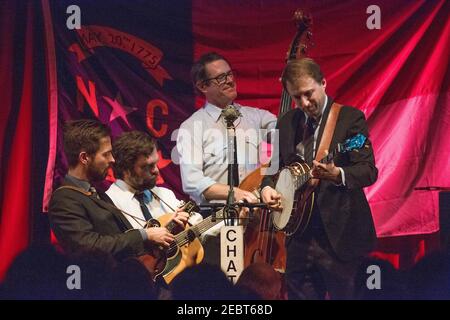 Bluegrass Band Chatham County Line live auf der Bühne in der Bush Hall in London (l-r: John Teer, Dave Wilson, Greg Readling, Chandler holt) Stockfoto