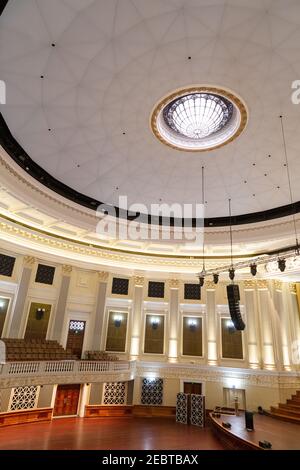 Brisbane City Hall das Main Auditorium und sein kreisförmiges Design mit geriffelten Pilastern um den Perimeter basiert auf dem Pantheon von Rom. Stockfoto