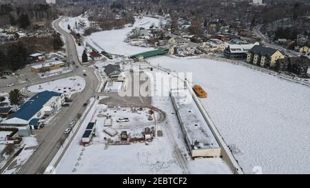 Feb 12 2021 Port Stanley Ontario Kanada. Die Strandstadt ist mit Schnee und Eis bedeckt. Luke Durda/Alamy Stockfoto