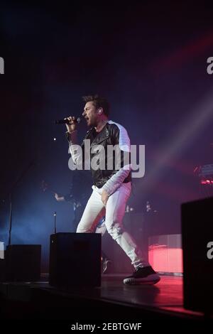 Simon le Bon von Duran Duran spielt live auf der Bühne In der O2 Arena in London Stockfoto