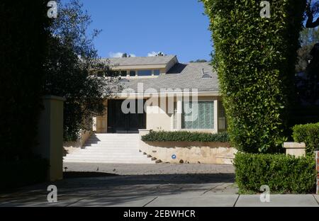 Beverly Hills, California, USA 12th. Februar 2021 EIN allgemeiner Blick auf die Atmosphäre von Stanley Kubricks ehemaligem Zuhause in 711 N. Oakhurst Drive am 12. Februar 2021 in Beverly Hills, Kalifornien, USA. Foto von Barry King/Alamy Stockfoto Stockfoto