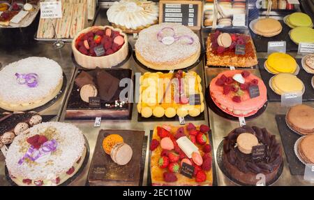 Unglaubliche leckere Kuchen und ausgezeichnete Konditorei in der Provence, Frankreich. Stockfoto