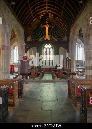 Interieur von der Pfarrei Kirche des St. Akeveranus, St. Keverne, Cornwall. 15. Jahrhundert Kirche in einem kleinen Dorf Cornish. Stockfoto