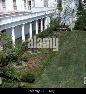 Rosengarten Rekonstruktion, Fortschritte Fotos. Blick auf den Rosengarten Baufortschritt entlang der West Wing Colonnade. White House, Washington, D.C. Stockfoto