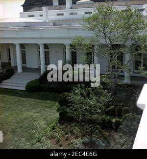 Rosengarten Rekonstruktion, Fortschritte Fotos. Blick auf den Rosengarten Baufortschritt entlang der West Wing Colonnade. White House, Washington, D.C. Stockfoto