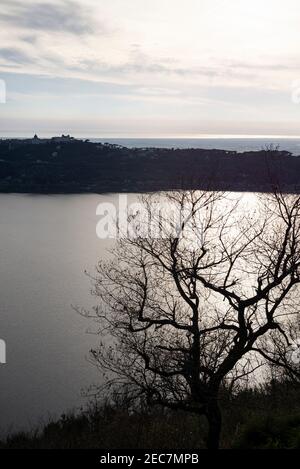Albaner See oder Lago di Albano in Latium - tiefste Krater See in ...
