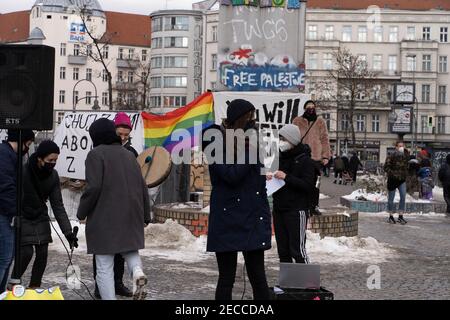 Berlin, Deutschland. Februar 2021, 13th. Polnische Frauen protestieren in Berlin, Solideo. (Foto: Beata Siewicz/Pacific Press) Quelle: Pacific Press Media Production Corp./Alamy Live News Stockfoto