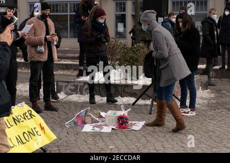 Berlin, Deutschland. Februar 2021, 13th. Polnische Frauen protestieren in Berlin, Solideo. (Foto: Beata Siewicz/Pacific Press) Quelle: Pacific Press Media Production Corp./Alamy Live News Stockfoto