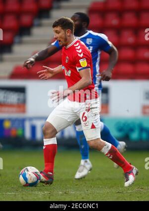 Woolwich, Großbritannien. Februar 2021, 13th. WOOLWICH, Vereinigtes Königreich, FEBRUAR 13: Charlton Athletic's Jason Pearce während Sky Bet League One zwischen Charlton Athletic und Gillinghamat The Valley, Woolwich am 13th Februar, 2021 Credit: Action Foto Sport/Alamy Live News Stockfoto