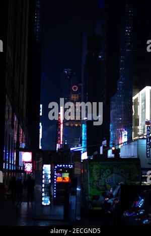 Times Square, New York. Im Epizentrum von Manhattan an der Kreuzung von 42nd Street und 7th Avenue. Stockfoto