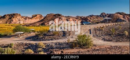 Campingplätze, Aussichtspunkt, Feuchtgebiete, Taylor Lake Campground, Colorado River, Picacho State Recreation Area, Sonoran Desert, in der Nähe von Yuma, Kalifornien USA Stockfoto
