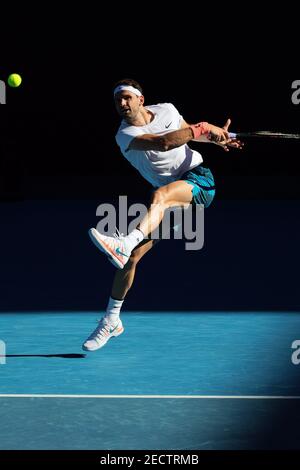 Melbourne, Australien. Februar 2021, 14th. 18th Seed Grigor DIMITROV aus Bulgarien in Aktion gegen 3rd Samen Dominic THIEM aus Österreich in einem 4th Runde Spiel am Tag 7 der Australian Open 2021 auf Rod Laver Arena, in Melbourne, Australien. Sydney Low/Cal Sport Media. Kredit: csm/Alamy Live Nachrichten Stockfoto