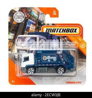 Ukraine, Kiew - Dezember 21. 2020: Spielzeug Auto Modell Garbage King. Matchbox ist eine beliebte britische Spielzeugmarke, die 1953 von Lesney Products eingeführt wurde. Stockfoto