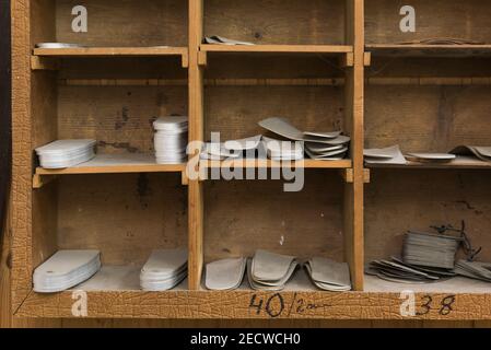 Wien Mariahilfer Straße, Bandagist Anderle Stockfoto