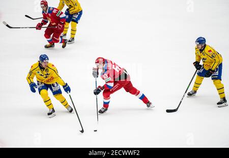 Malmoe, Schweden. Februar 2021, 13th. Pavel Kraskovsky (63) von Russland gesehen in der Beijer Hockey Games 2021 Spiel zwischen Schweden und Russland in Malmoe Arena in Malmoe. (Foto Kredit: Gonzales Foto/Alamy Live News Stockfoto