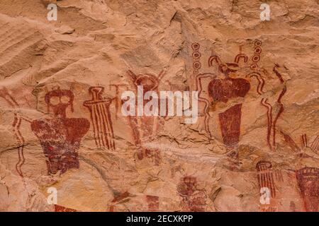 Überlebensgroße Piktogramme im Barrier Canyon Stil im Sego Canyon in Utah, USA Stockfoto