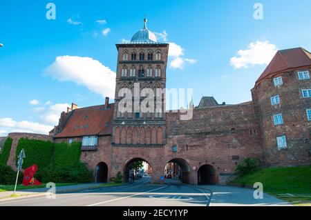 Burgtur, das Burgtor von Lübeck in Deutschland Stockfoto