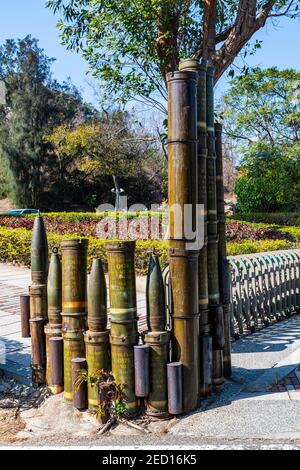 Alte Raketen als Zaun im Dorf der Volkskultur Shanhou, Insel Kinmen, Taiwan Stockfoto