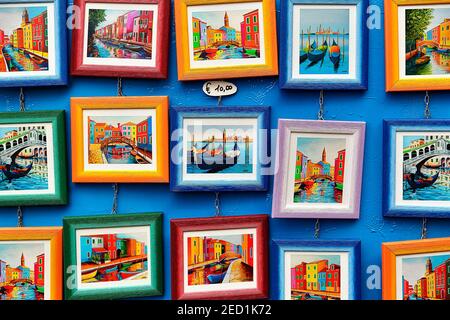 Bunte Gemälde als Souvenirs, Burano, Venedig, Venetien, Italien Stockfoto