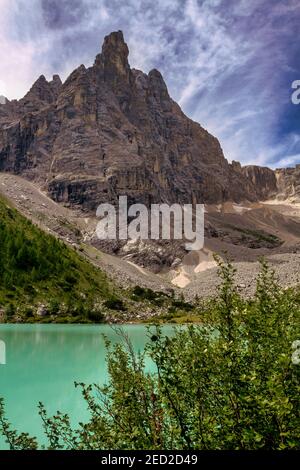 Blick auf den Sorapis See und den Finger Gottes in Die Dolomiten Stockfoto