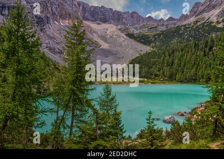 Blick auf den Sorapis See und den Finger Gottes in Die Dolomiten Stockfoto