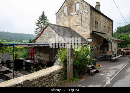 The Woolpack Public House, Slad, Nr Stroud, Gloucestershire. VEREINIGTES KÖNIGREICH. Das Lieblingslokal des englischen Autors und Dichters Laurie Lee. Stockfoto