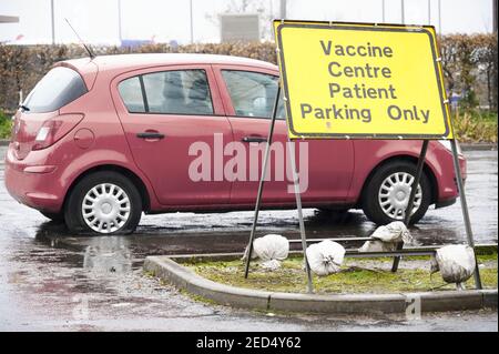 Glasgow, Schottland, Vereinigtes Königreich, Februar 14th 2021, NHS Covid-19 Impfzentrum beginnt mit der Einführung des Impfstoffs Stockfoto