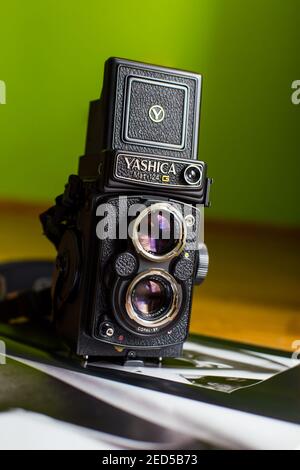 Vintage-Kamera mit zwei Objektiven Stockfoto