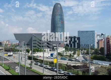 8. September 2014, Barcelona, Spanien. Wolkenkratzer Turm Agbar an der Diagonal Avenue in der Hauptstadt von Katalonien. Stockfoto