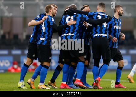 Mailand, Italien. Februar 2021, 14th. Romelu Lukaku (FC Internazionale) feiert nach dem Tor der Opener während FC Internazionale vs SS Lazio, italienische Fußball-Serie EIN Spiel in Mailand, Italien, Februar 14 2021 Credit: Independent Photo Agency/Alamy Live News Stockfoto