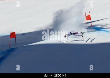 Cortina d'Ampezzo, Italien. Februar 2021, 14th. MAXNCE MUZATON von Frankreich stürzt bei den Herren Downhill-Rennen während der FIS Alpine Ski-Weltmeisterschaften 2021 ab. Kredit: Luca Tedeschi/LPS/ZUMA Wire/Alamy Live Nachrichten Stockfoto