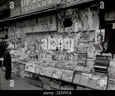 Zeitungskiosk, 32nd Street und Third Avenue, Manhattan Stockfoto