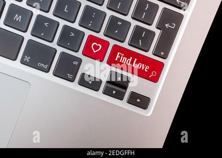 Computer-Schlüssel mit Liebe Form und die Worte finden Liebe. Stockfoto