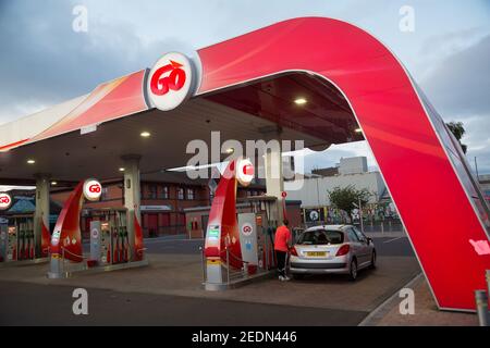 13,07.2019, Belfast, Nordirland, Vereinigtes Königreich - Go Tankstelle gehört zu einem der größten Energieversorger auf der Insel Irland Stockfoto