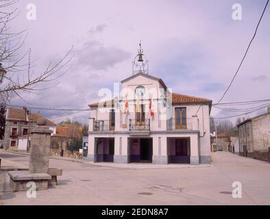 FACHADA DE LA CASA CONSISTORIAL. Lage: AYUNTAMIENTO. ALAMEDA DEL VALLE. MADRID. SPANIEN. Stockfoto