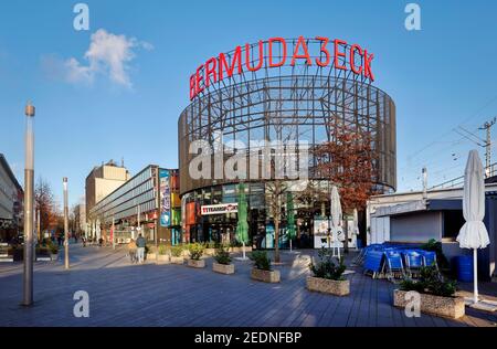 20,11.2020, Bochum, Nordrhein-Westfalen, Deutschland - verlassene Bermuda-Dreieck-Ausgehviertel in der Bochumer Innenstadt während des zweiten Teils des COR Stockfoto